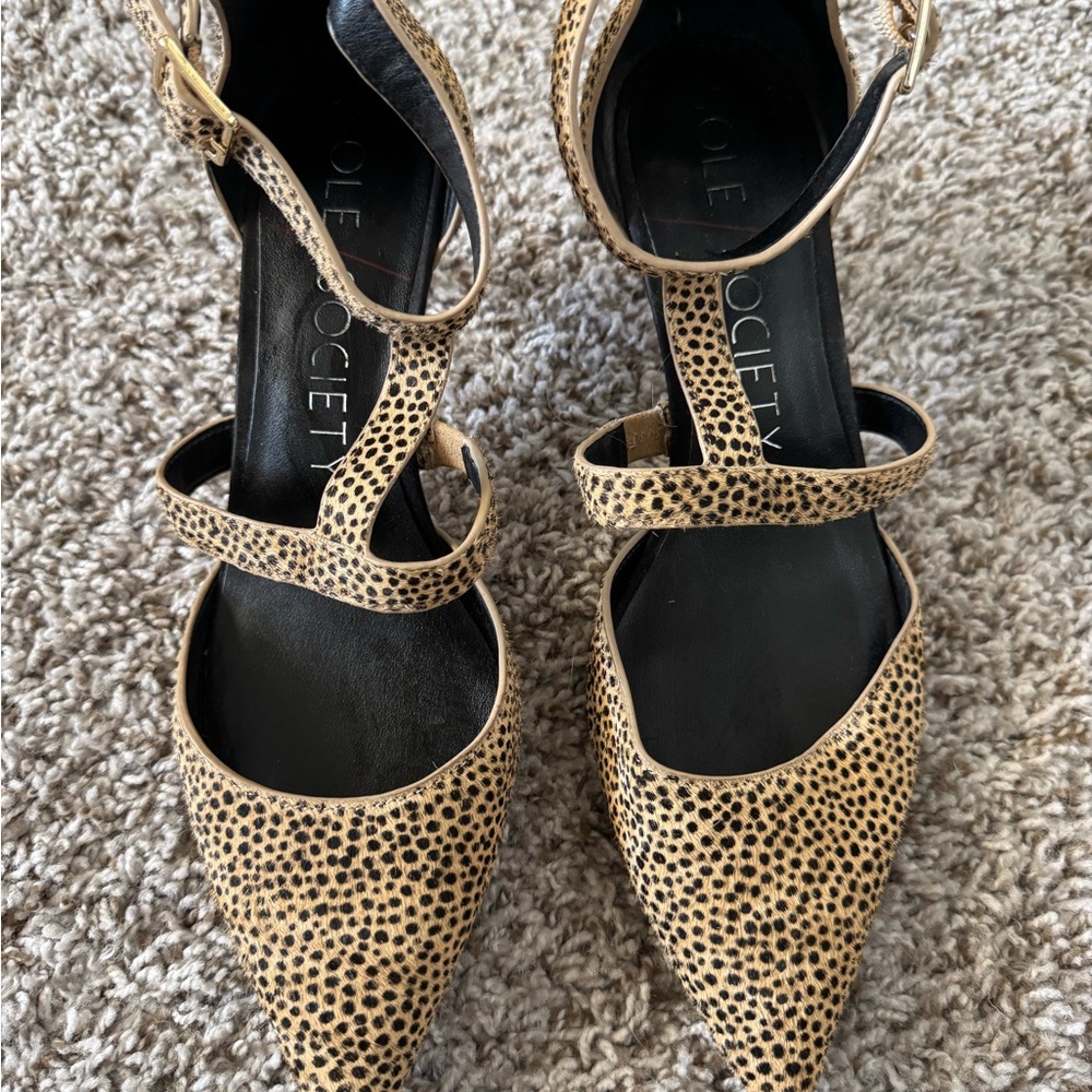 Sole Society Tan and Black Heels with Straps - Picture 1 of 8